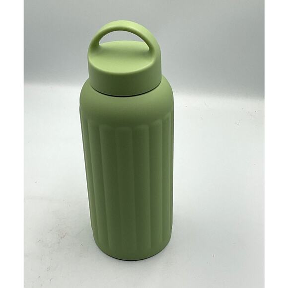 Room Essentials Double Wall Stainless Steel Vacuum Bottle - 33oz - Picture 3 of 3